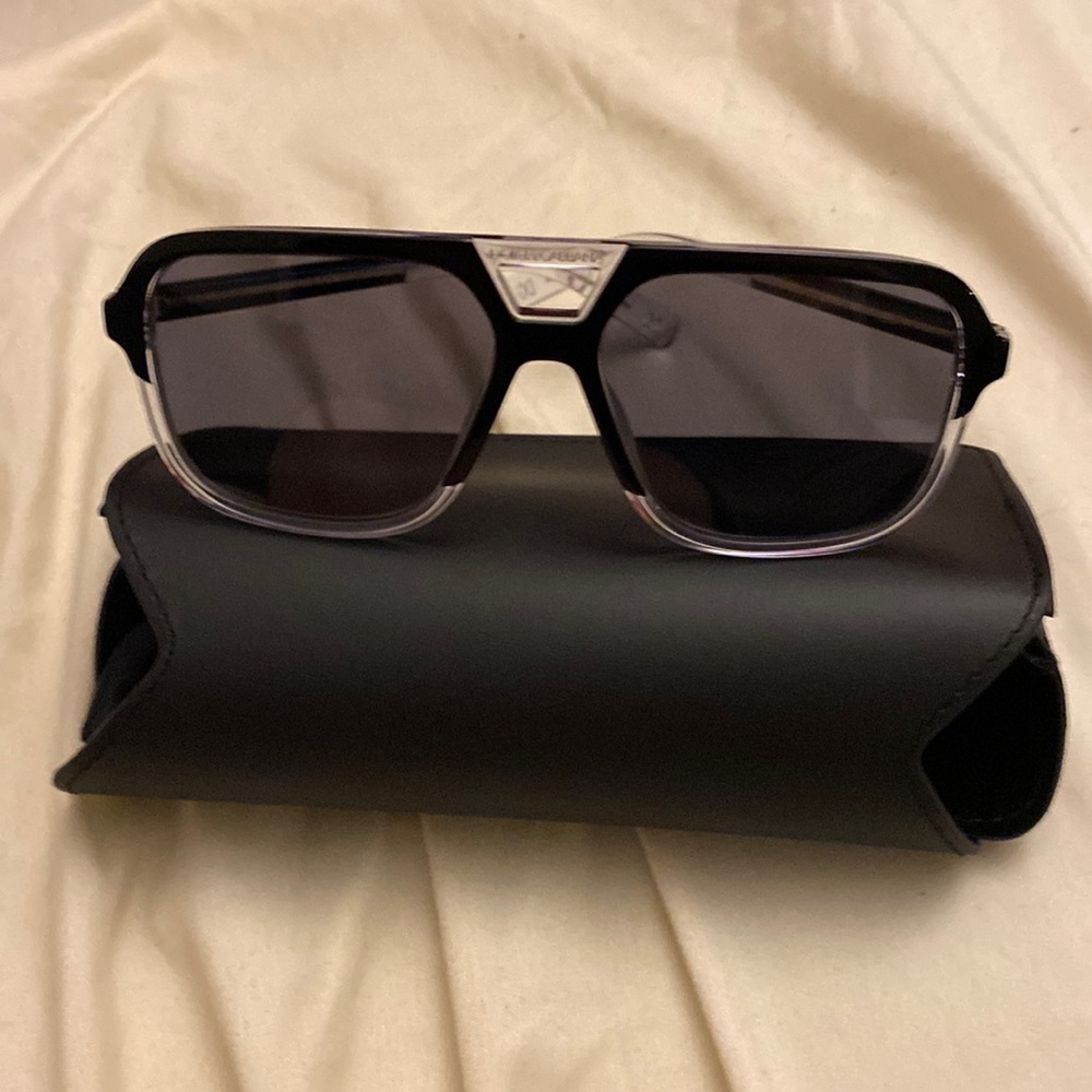 Dolce and gabbana brand new sunglasses 4354